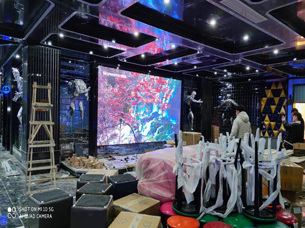 白朗室内P2.5全彩显示屏